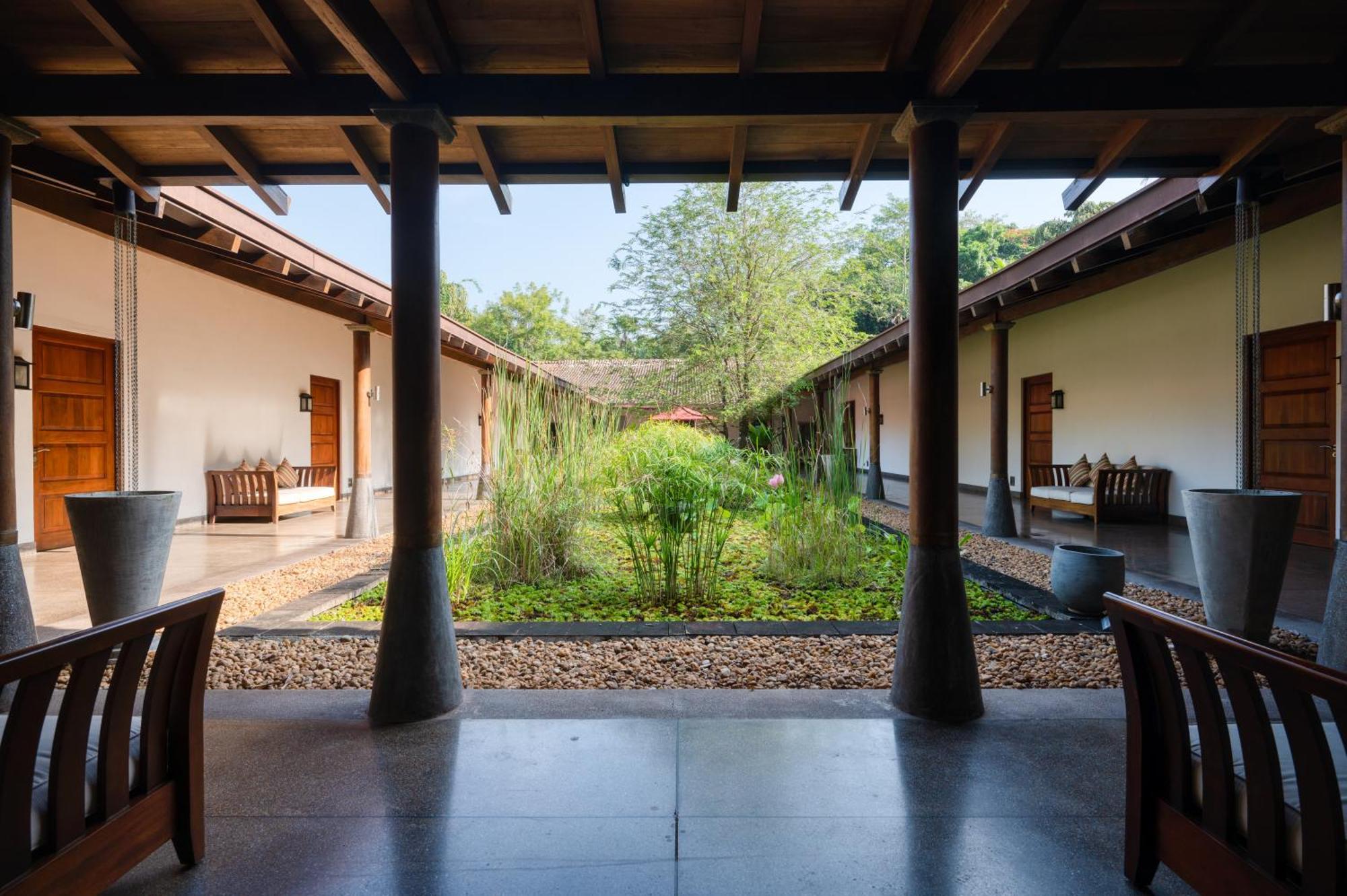 Wallawwa Katunayaka Exterior foto